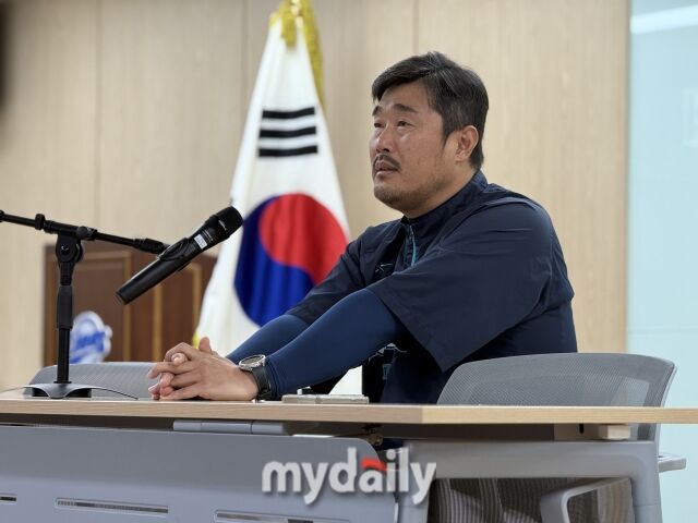 "우려하던 대로" <b>김형준 골절</b>→시즌 아웃…갑자기 '눈물' 쏟은 호부지 "...