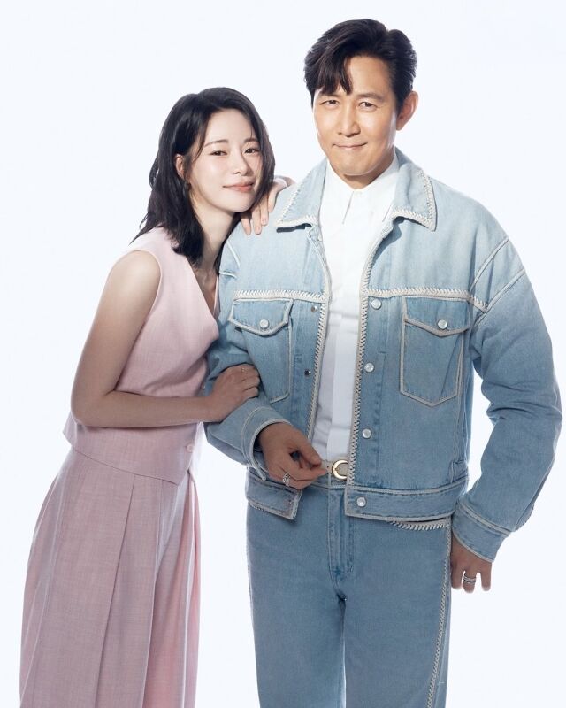 이정재<b>임지연</b>, 18살 나이차 무색…달달 커플 화보