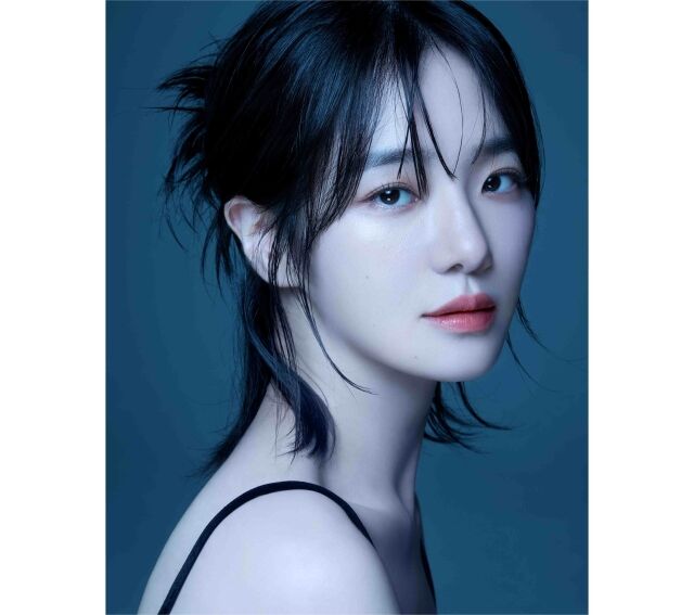 투썸플레이스 스초생 새 얼굴로 발탁된 배우 박규영. /투썸플레이스