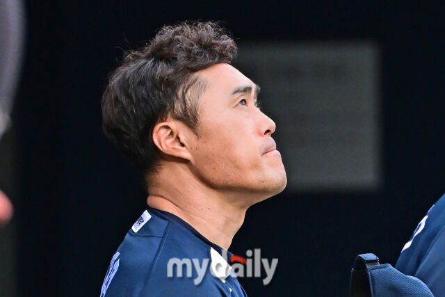 “충격이고 변명의 여지없다, 롯데 유니폼 가치 잊지 않기를…” 롯데 874안타 레전드도 고나김김 도박스캔들 ‘일침’