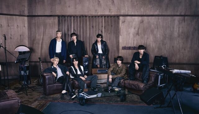 BTS　アリラン　まとめ売り BTS 防弾少年団 公式グッズ ARIRANG (Living Legend Ver.) / 5TH FULL