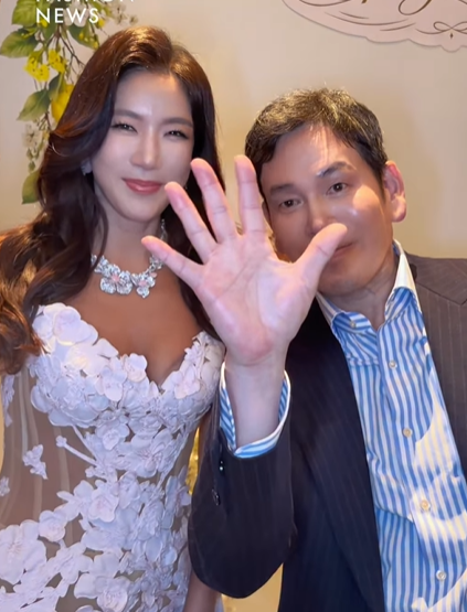 정용진 아내 한지희 공연에 재벌·연예계 총출동…'초호화 라인업' 화제