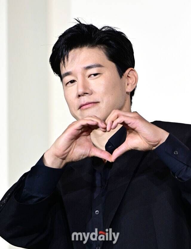 [공식] 이번 주 <b>화제성 1위</b>는 '<b>참교육</b>' 김무열