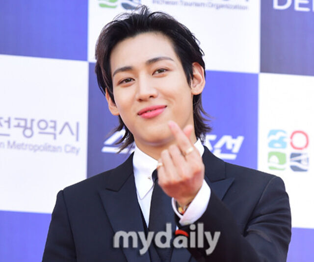 갓세븐 <b>뱀뱀</b>, 돌연 <b>의미심장</b> 고백…"집이 지옥 같아, 이제 너무 늦었다...