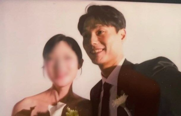 <b>28기 경수</b>, 비연예인과 재혼…옥순영호 부케 받더니 웨딩화보 공개