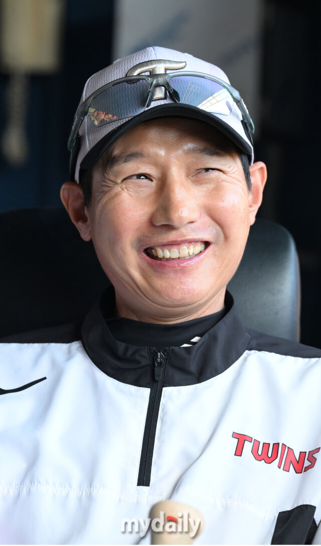 <b>염경엽 감독</b> 오늘(24일) 최고령 대기록 세우나, 역대 9번째 통산 <b>700승</b> 고...