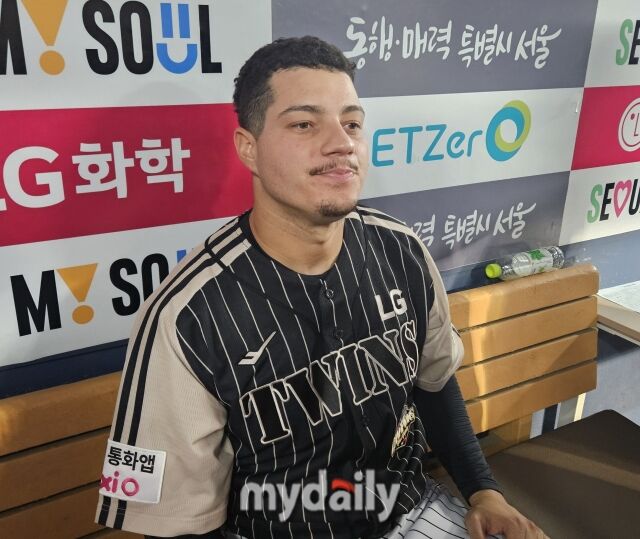 '161.7km '쾅' 문동주 제쳤다! KBO리그 데뷔 첫 세이브까지 "팀을 돕는 게 내 역할" [MD잠실]