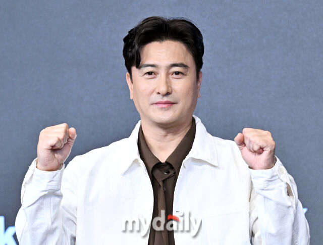 '한국 선수 월드컵 통산 최다골' 안정환 "손흥민 선발 제외 결정, 책임져야 한다"