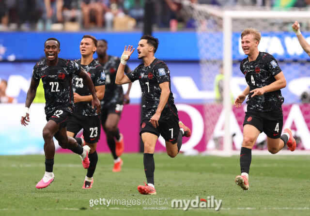 손흥민 LAFC 동료 맹활약 인정…북중미월드컵 32강 베스트11 선정 [2026 WC]