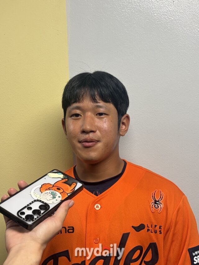 <b>한화</b> 또 육성선수 신화 재현하나…연봉 3000만원 무명선수 대반란 꿈꾸...