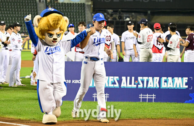 [MD포토] <b>함수호</b> '<b>MVP</b>다'