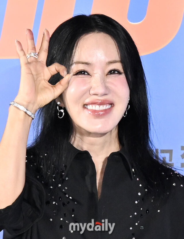 '<b>오케이 마담2</b>' <b>엄정화</b> "액션신 더 사랑하게 돼…행복감 컸다" [MD현장]
