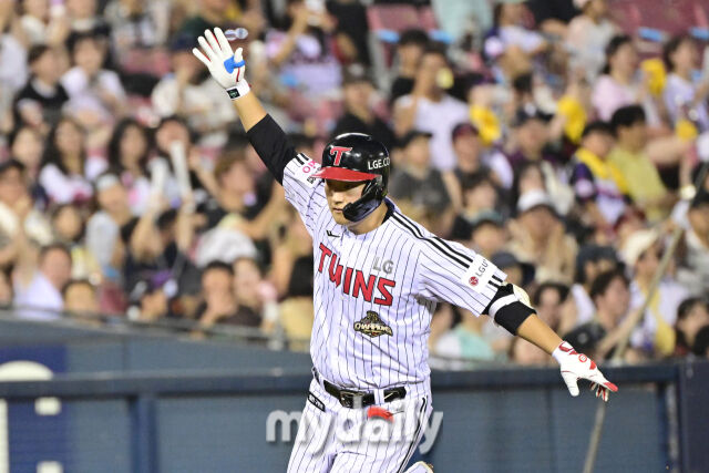 '미쳤다' 문정빈 첫 10홈런+역전타 폭발... <b>LG</b> 5-3 <b>역전승</b>, 톨허스트 9승...
