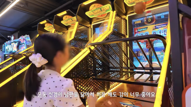 <b>기성용</b>한혜진 12살 <b>딸</b>, '국대 DNA' 제대로 물려받았네…첫 <b>농구</b>부터 '...