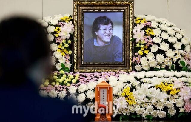 "고민하다 남깁니다"…<b>김규리</b>, 故 <b>안판석 감독</b> 별세에 먹먹한 <b>추모</b>