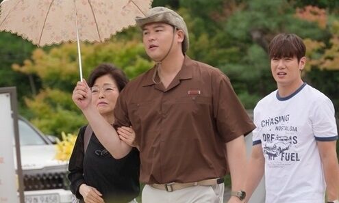 <b>이장우</b>, '사촌형' <b>환희</b> 띠동갑女 <b>소개팅</b> 거절에…"우리 부모님은 20살 차...