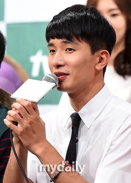 '돌연 사망' 이용주, 생전 <b>심근비대증</b> 앓았다…"母도 같은 병, 군 면제"...