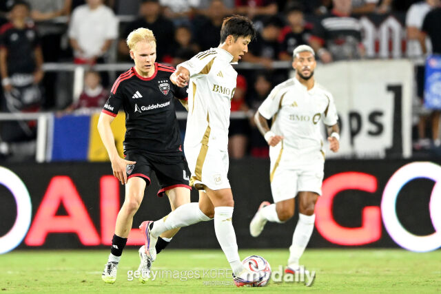 '<b>손흥민</b> 슈팅, 상대 수비에 다 막혔다' <b>7경기</b> 연속 득점포 침묵…LAFC, D...