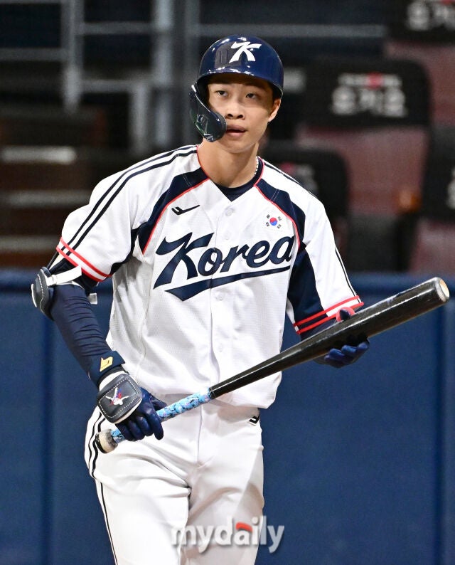 2026년 9월 17일 오전 서울 고척스카이돔에서 열린 '2026 아이치 나고야 아시안게임' 야구대표팀 평가전, 대한민국과 상무의 경기. 박재현이 2회말 2사 후 타격을 준비하고 있다./고척=유진형 기자 zolong@mydaily.co.kr