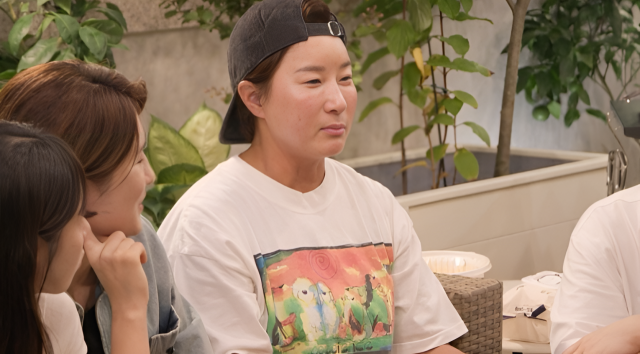 "집 안에 산책로가 있다고?"…<b>박세리 새 집</b>, 영화방에 술창고→ '리치언...