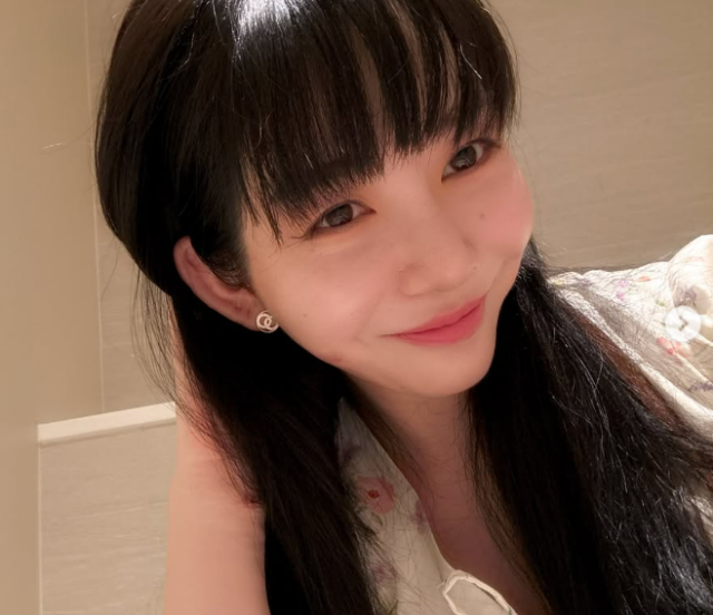 <b>권민아</b>, <b>AOA</b> 지민 <b>괴롭힘</b> 언급 "약으로 날 재워, 11년 당했다"