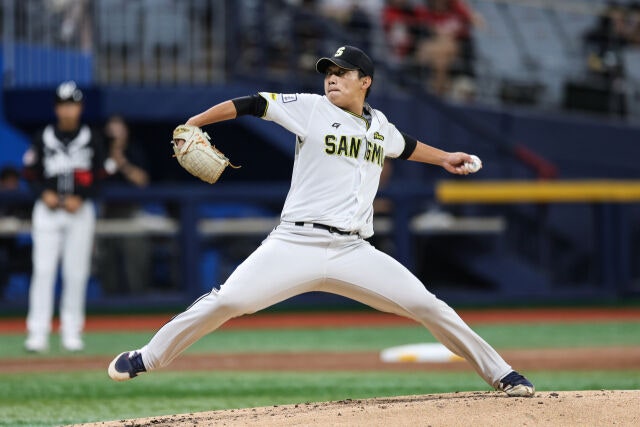 김기중이 9월 28일 서울 고척 스카이돔에서 열린 2026 KBO 퓨처스리그 챔피언 결정전 울산 웨일즈와의 경기에서 공을 던지고 있다./KBO 제공
