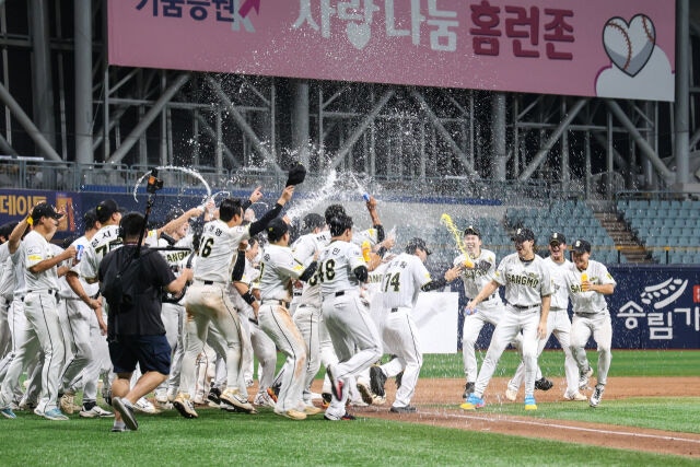 상무 야구단이 2026 KBO 퓨처스리그 챔피언 결정전 우승을 차지했다./KBO 제공