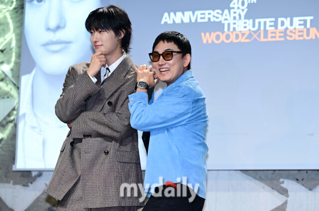 "30살 넘으면 은퇴할 줄 알았는데 50주년도 함께"…<b>이승철</b> 울린 <b>우즈</b>의...