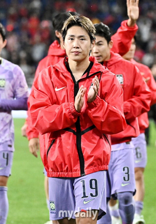 2일 오후 울산광역시 남구 문수월드컵경기장에서 진행된 축구 국가대표팀 친선경기 베네수엘라와의 경기. 축구대표팀 이강인이 0-0 무승부에 아쉬워 하고 있다./마이데일리