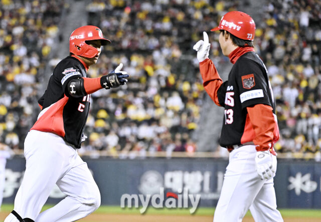 [MD포토] <b>나성범</b>, '<b>멀티홈런</b> 폭발!'