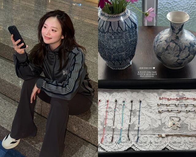 携帯電話を手に座るキム・ジヨンと、花瓶やアクセサリーを並べた日常の写真