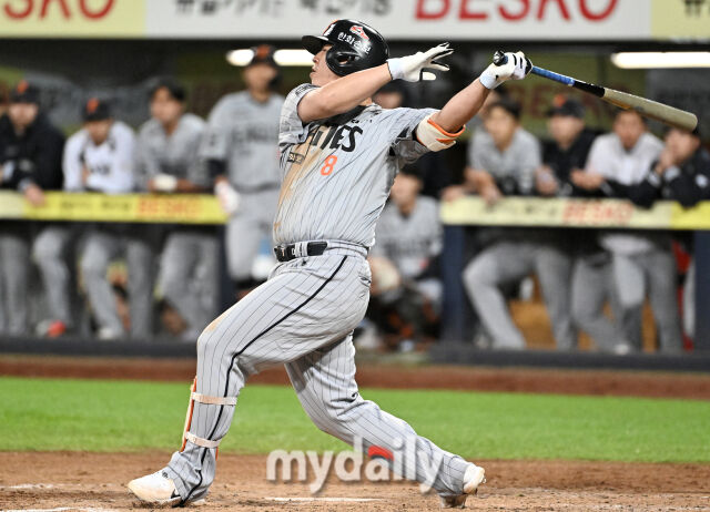 'MLB 도전 첫발 내딛는다' KBO, 한화 <b>노시환</b> MLB 사무국에 <b>포스팅 요청</b>