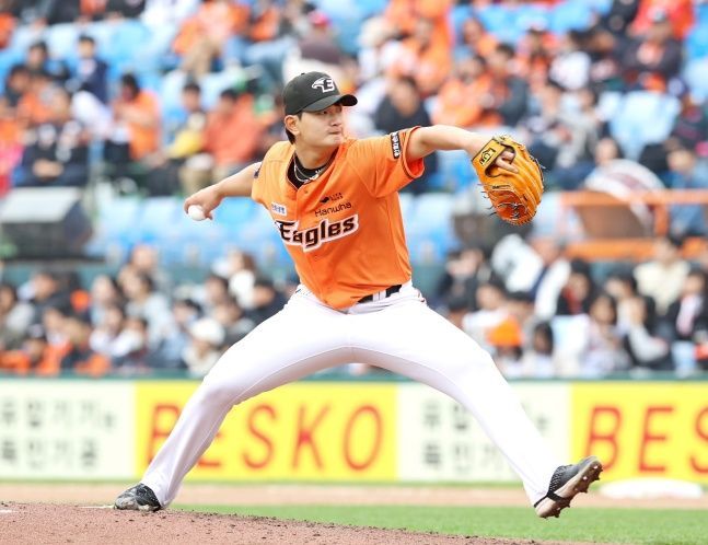 산체스+김서현 강속구! 한화, 삼성전 위닝시리즈…<b>수베로</b> 경질