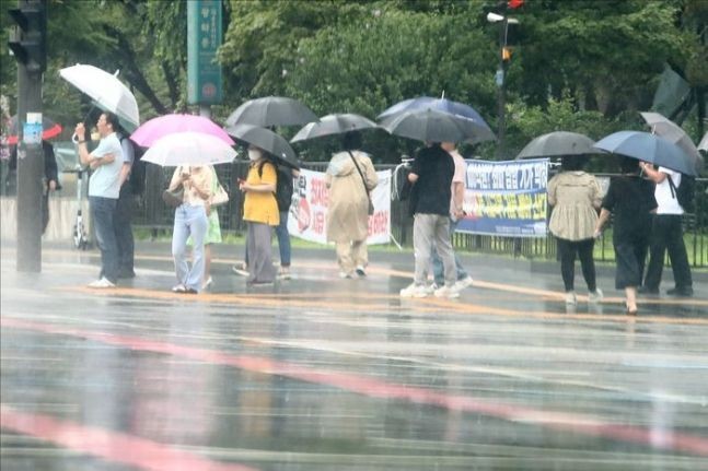 [<b>내일날씨</b>] 전국 가을비…낮 최고 기온 28도