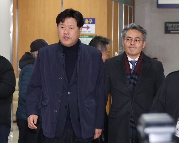 '이재명 측근' 김용 징역 5년…법원 "<b>유동규</b> 증언 신빙성 있다" 판단