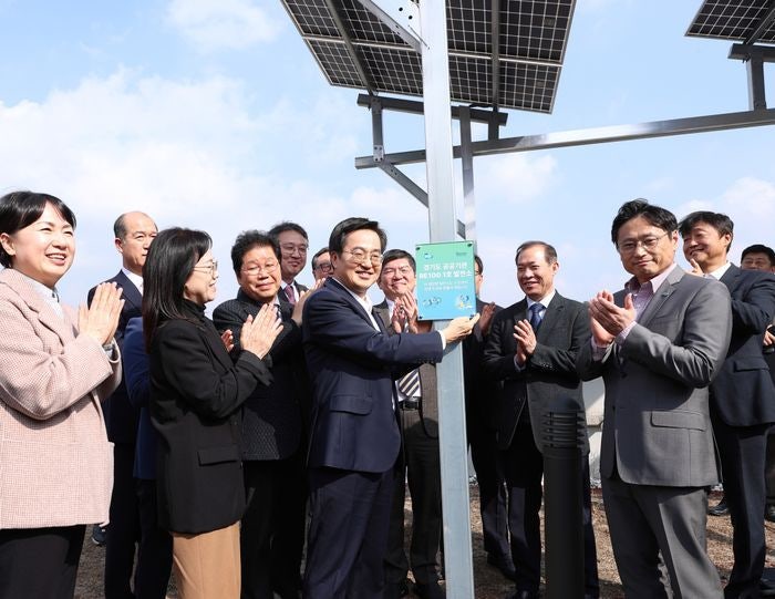 김동연, 경기<b>북부청사에 태양광발전소</b> 건립