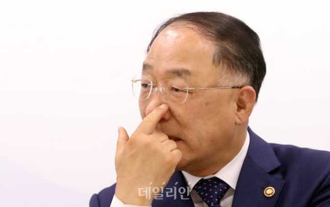 前經濟總理兼戰略與金融部長ⓒ新聞