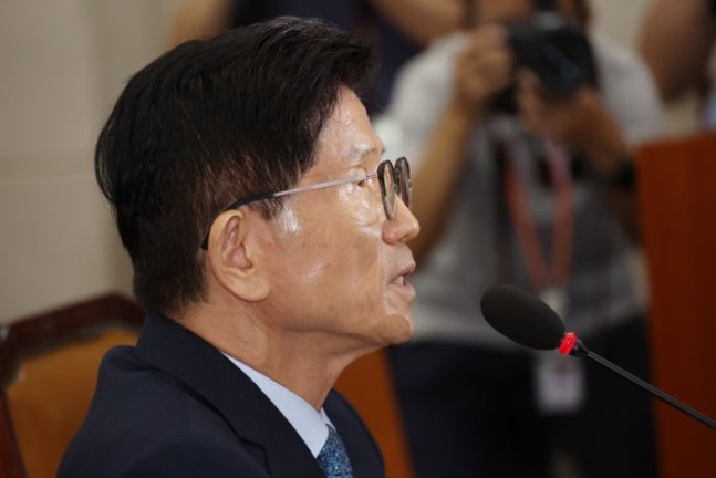 김문수 고용노동부 장관 후보자가 26일 서울 영등포구 국회에서 열린 인사청문회에서 발언하고 있다. ⓒ 연합뉴스