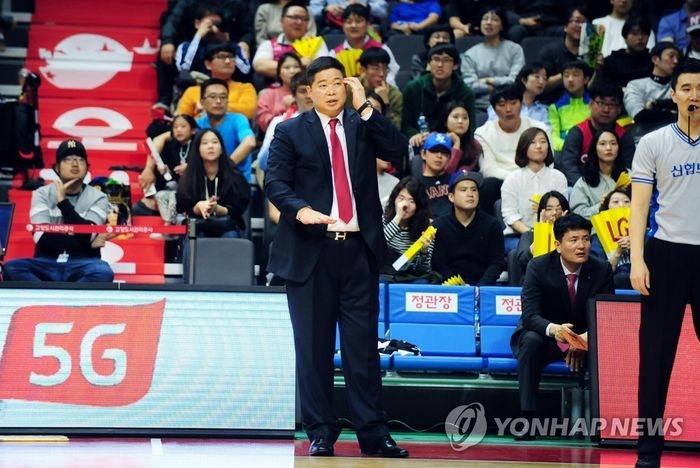 <b>서울</b>시<b>교육청</b>, 휘문고 재단에 <b>현주엽</b> 감독 '<b>감봉</b>' 처분 요구
