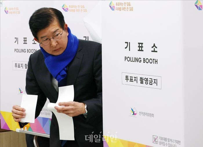'<b>국수본</b> 메신저' 논란 野<b>이상식</b>, 기자회견 급보류…이유는