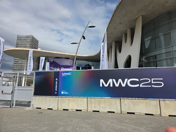 巴塞羅那皮拉·格蘭（Pira Gran），西班牙，MWC 2025舉行。