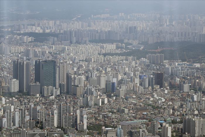 서울 강남3구와 인근 지역 아파트까지 경매시장 수요자들의 관심이 이어지고 있다.ⓒ데일리안 홍금표 기자