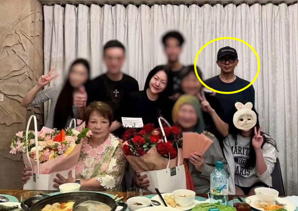 <b>구준엽</b> 맞아?...가족사진 속 얼굴 어떻길래 팬들 ‘충격’