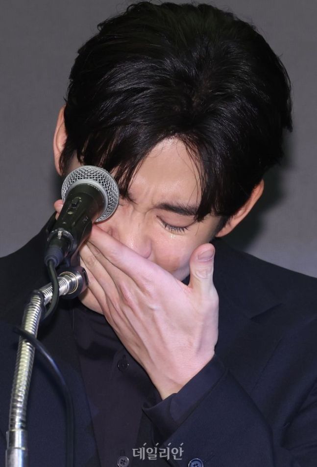 <b>디즈니플러스</b> "'넉오프', 공개 보류…그 외엔 언급 어려워"