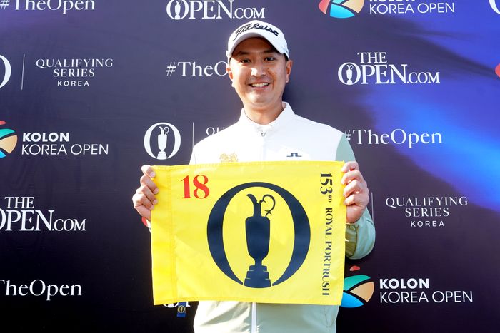 <b>한국 오픈</b> 거머쥔 <b>깨우깐자나</b>…6년 만에 외국인 선수 <b>우승</b>
