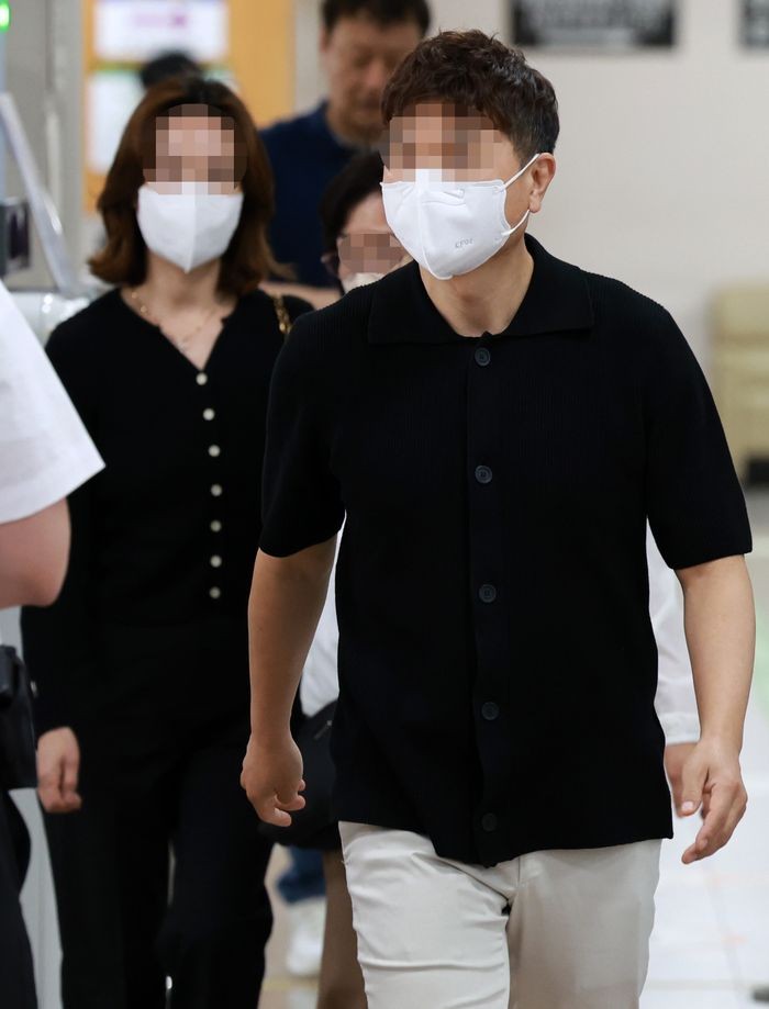 “61억 횡령” 박수홍 친형 부부 항소심 쟁점은?