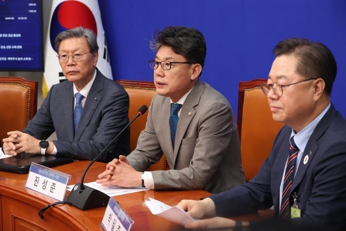 민주당 "<b>상법 개정</b>, <b>주식시장</b> 선진화 위해 불가피"