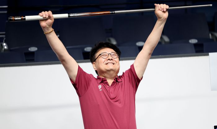 69세 김무순, PBA <b>드림투어</b> 개막전 <b>우승</b>