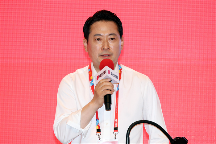 국민의힘, <b>장동혁</b> 취임 후 첫 워크숍…"가죽 벗고 희생 통해 혁신 다짐...