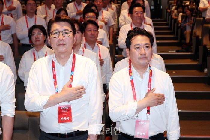 '정치<b>복원</b>' 의지 <b>장동혁</b>…여야 '대화 물꼬' 트일 가능성은